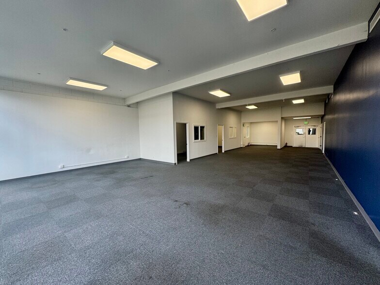 138 W Harris Ave, South San Francisco, CA à louer - Photo du bâtiment - Image 2 de 9