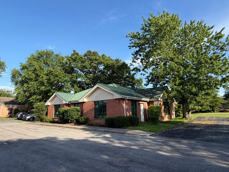 792 Davison Rd, Lockport, NY for sale - Building Photo - Image 1 of 6