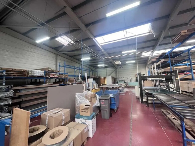 Bureau dans Eysines à louer - Photo intérieure - Image 3 de 3