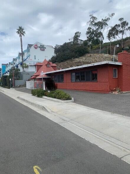 34294 S Coast Hwy, Dana Point, CA à vendre - Photo du bâtiment - Image 1 de 4