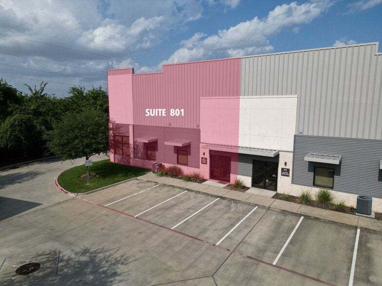 202 Industrial Blvd, Sugar Land, TX for sale - Building Photo - Image 2 of 7