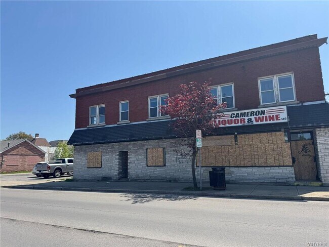 Plus de détails pour 2901 Pine Ave, Niagara Falls, NY - Commerce de détail à vendre