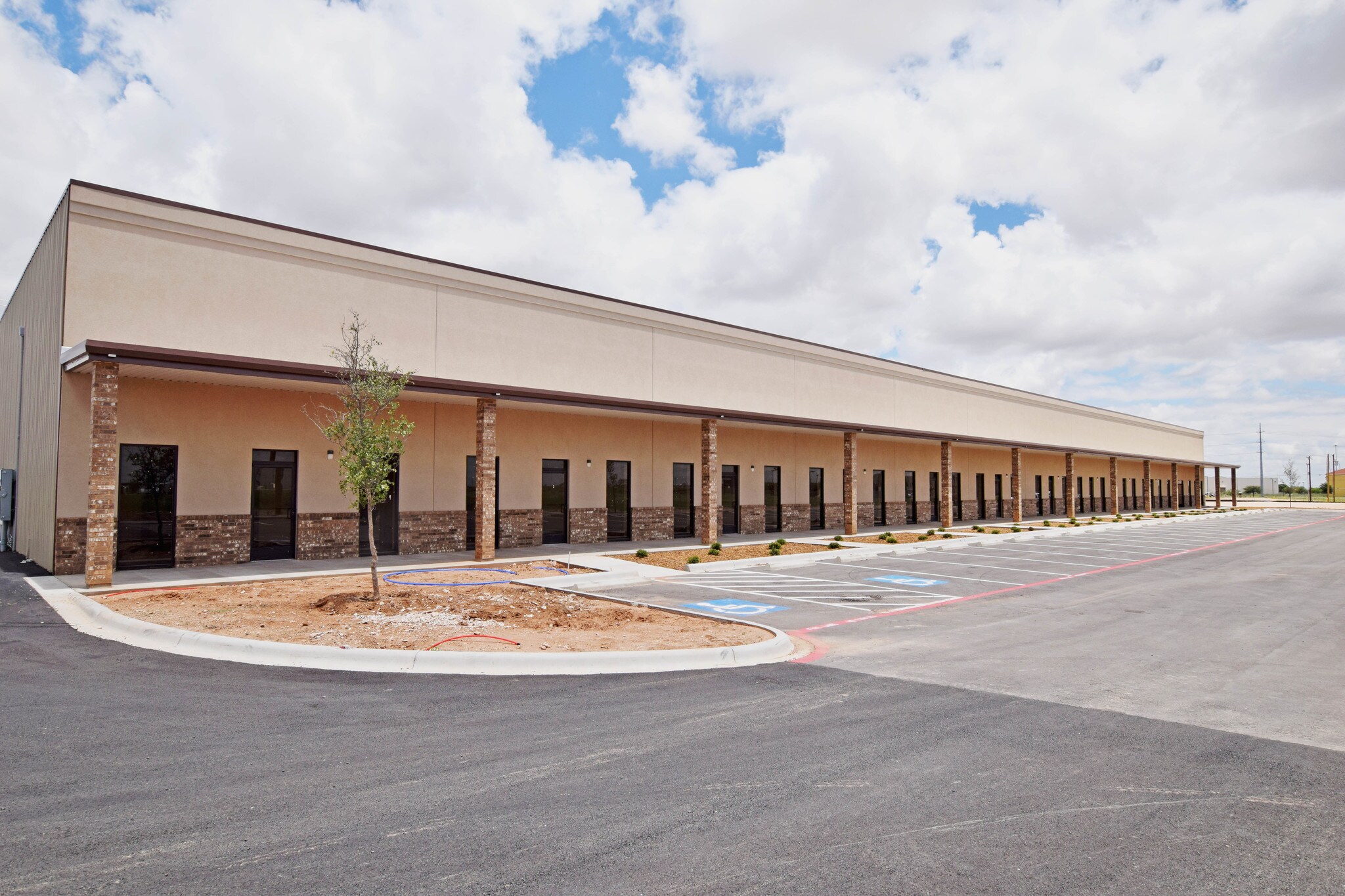 801 S Pagewood Ave, Odessa, TX à louer Photo principale- Image 1 de 12