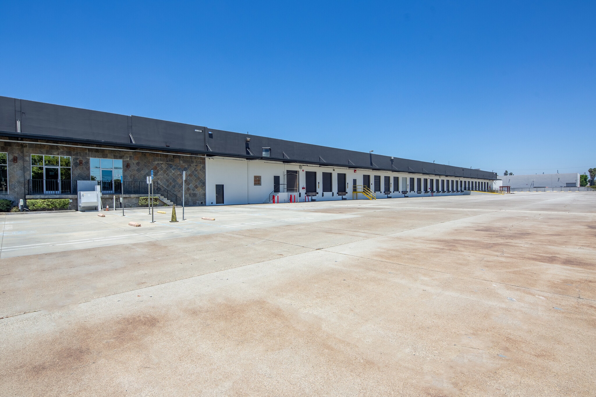 1515-1517 E Winston Rd, Anaheim, CA for lease Building Photo- Image 1 of 5