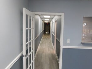 1240 Rockledge Blvd, Rockledge, FL for lease Interior Photo- Image 2 of 6