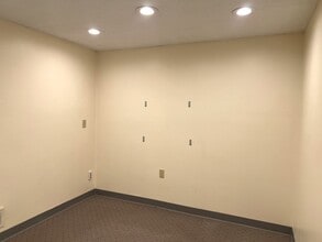 171 Grandview Ave, Waterbury, CT for lease Building Photo- Image 2 of 6