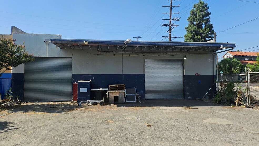 444 Oak St, San Bernardino, CA à vendre - Photo du bâtiment - Image 2 de 5