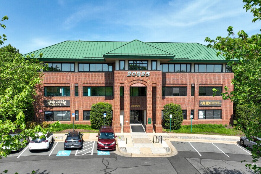 20925 Professional Plz, Ashburn, VA à louer - Photo du bâtiment - Image 3 de 12