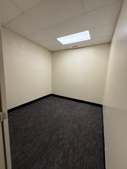 4517-4525 Hollywood Blvd, Hollywood, FL à louer - Photo intérieure - Image 2 de 16