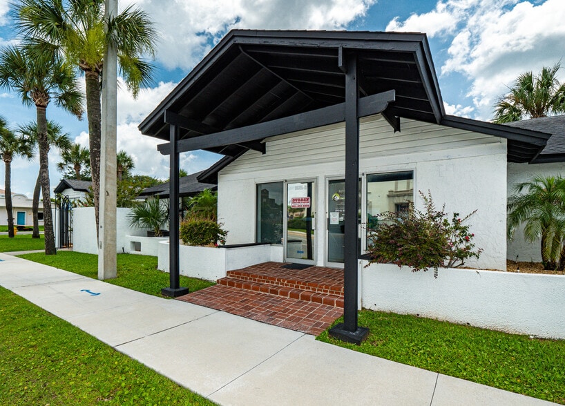 1817-1835 N 3rd St, Jacksonville Beach, FL à louer - Photo du bâtiment - Image 2 de 11