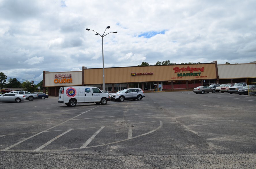 1377 Brickyard Rd, Chipley, FL à louer - Photo du bâtiment - Image 1 de 2