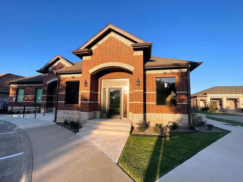 1511 W McDermott Dr, Allen, TX for sale Primary Photo- Image 1 of 11