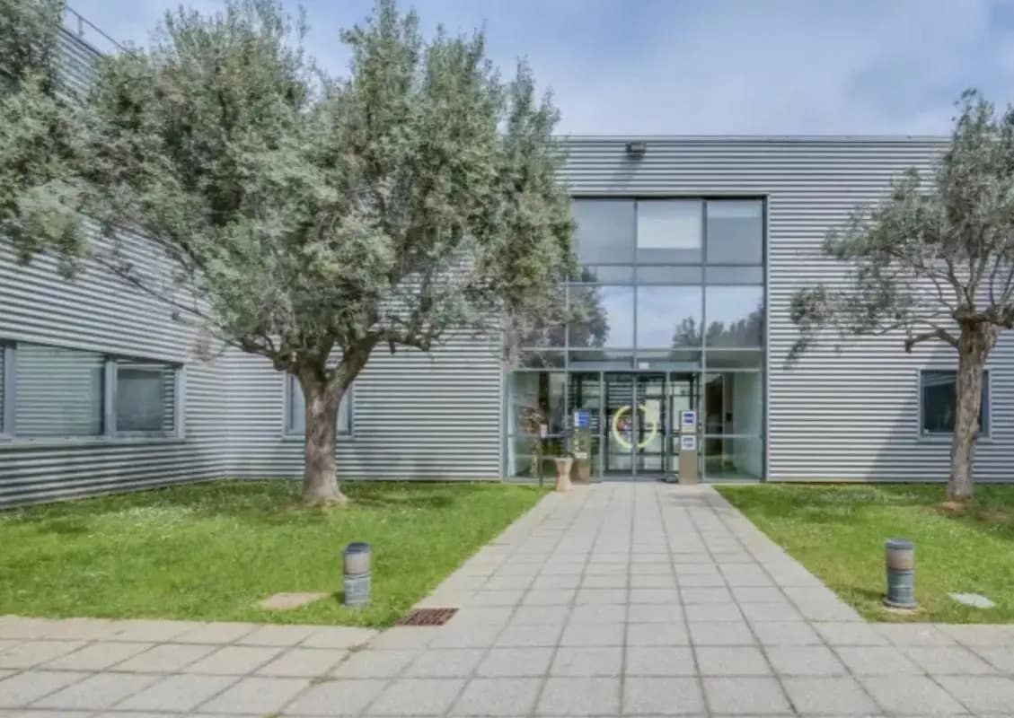 17 Allée Roussin-Condorcet--Marcel Provence, Marseille for lease Building Photo- Image 1 of 13