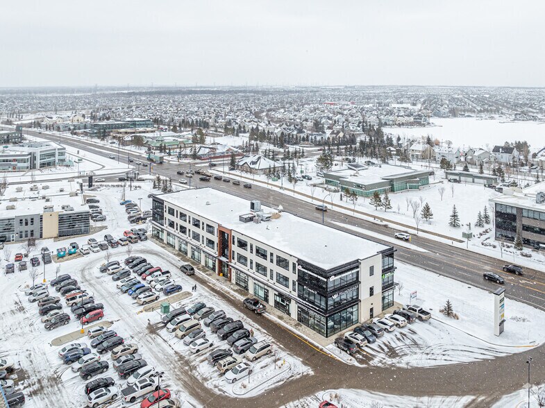 1504-1540 91 St St SW, Edmonton, AB à louer - Aérien - Image 3 de 5