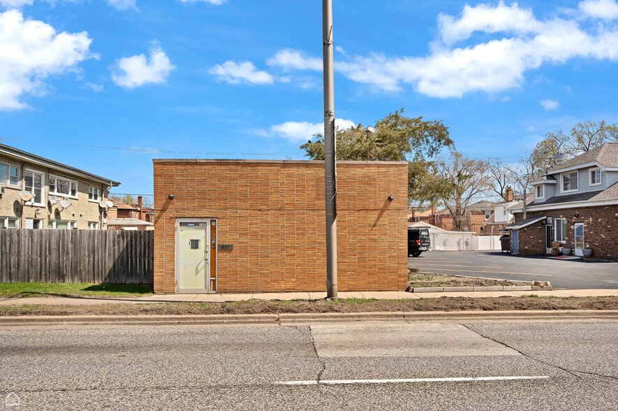 837 Mannheim Rd, Bellwood, IL for sale - Building Photo - Image 1 of 16