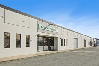 2475-2495 Estand Way, Pleasant Hill, CA à louer Photo du bâtiment- Image 1 de 2