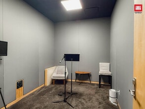 1836-1838 N Western Ave, Los Angeles, CA for lease Interior Photo- Image 1 of 10