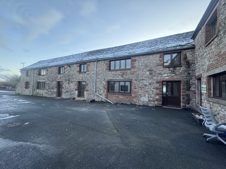 Redhills Ln, Penrith à louer - Photo du bâtiment - Image 1 de 11