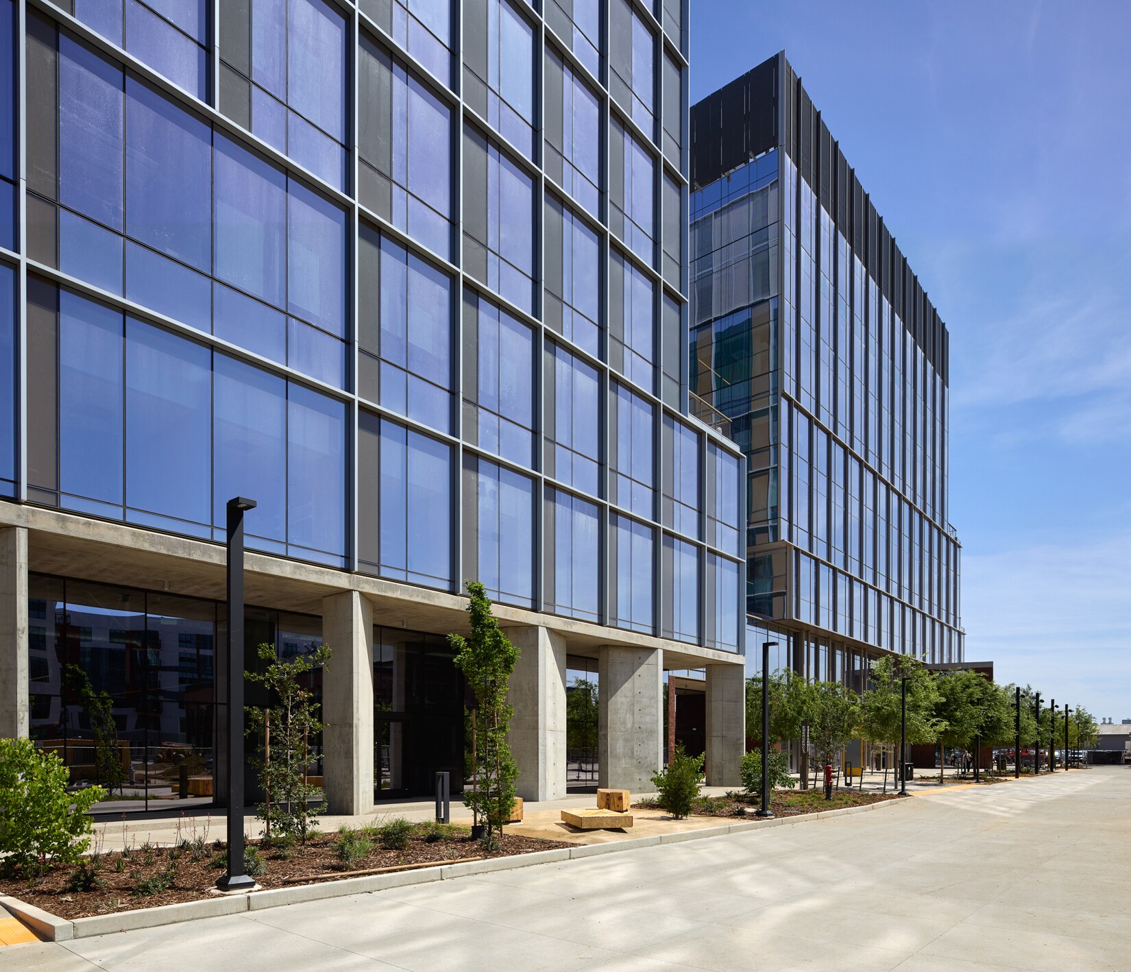300 Aggie Sq, Sacramento, CA à louer Photo du bâtiment- Image 1 de 10