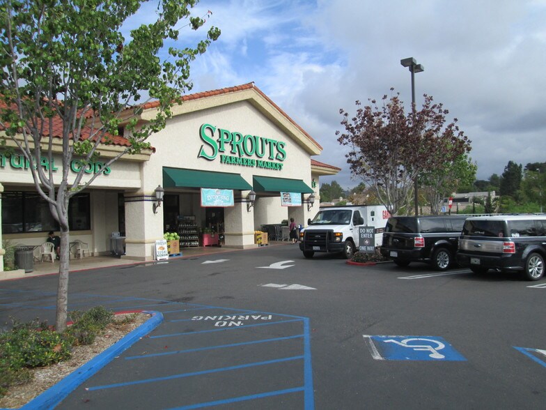 15717-15727 Bernardo Heights Pky, San Diego, CA for lease - Building Photo - Image 1 of 1