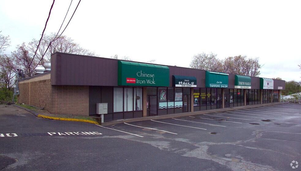 1201-1205 Fall River Ave, Seekonk, MA à louer - Photo du bâtiment - Image 2 de 15