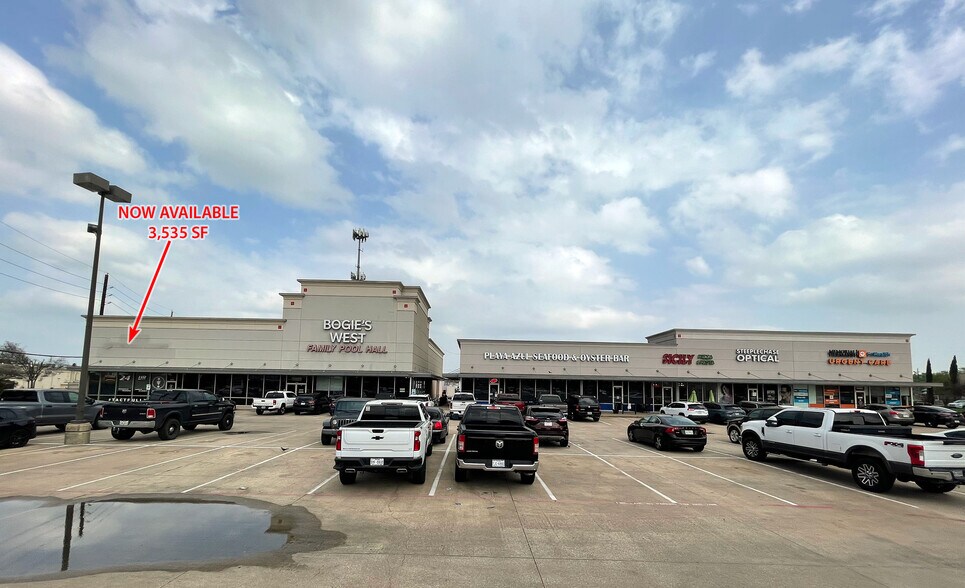 9606-9638 Jones Rd, Houston, TX à louer - Photo du bâtiment - Image 1 de 8