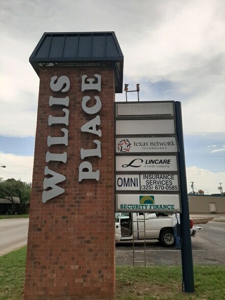 174 S Willis St, Abilene, TX à louer - Photo du bâtiment - Image 2 de 34