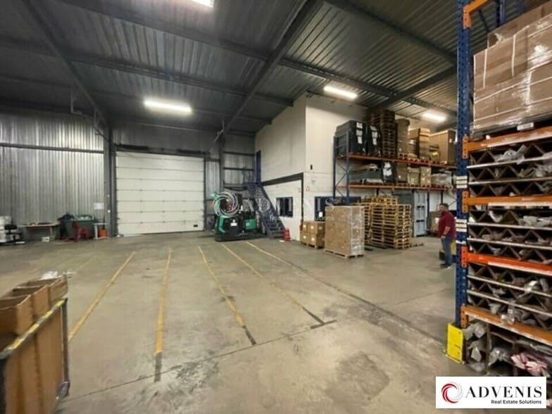 Flex in Blanquefort for sale - Building Photo - Image 2 of 8