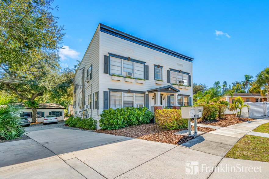 1705 Apache Trl, Clearwater, FL à vendre - Photo du bâtiment - Image 3 de 18
