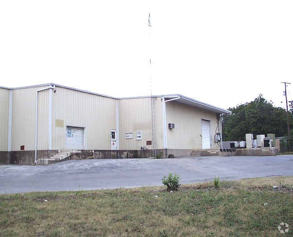 5306 Middle Fiskville Rd, Austin, TX à louer - Photo du bâtiment - Image 3 de 12