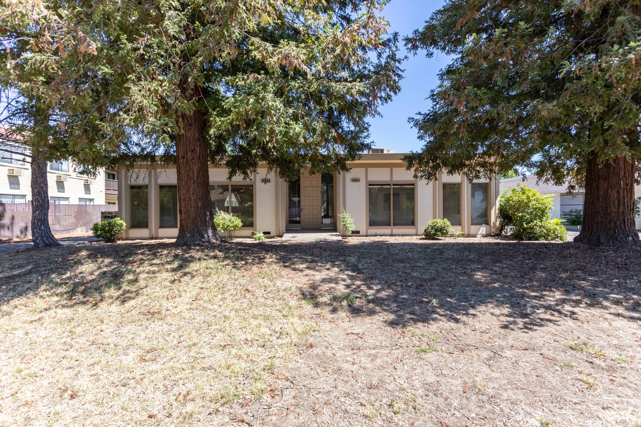 2921 El Camino Ave, Sacramento, CA for lease Building Photo- Image 1 of 47