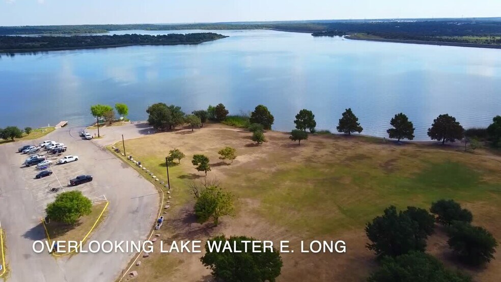 6480/ 6510 Blue Bluff Road, Austin, TX à vendre - Vidéo sur l’inscription commerciale - Image 2 de 25