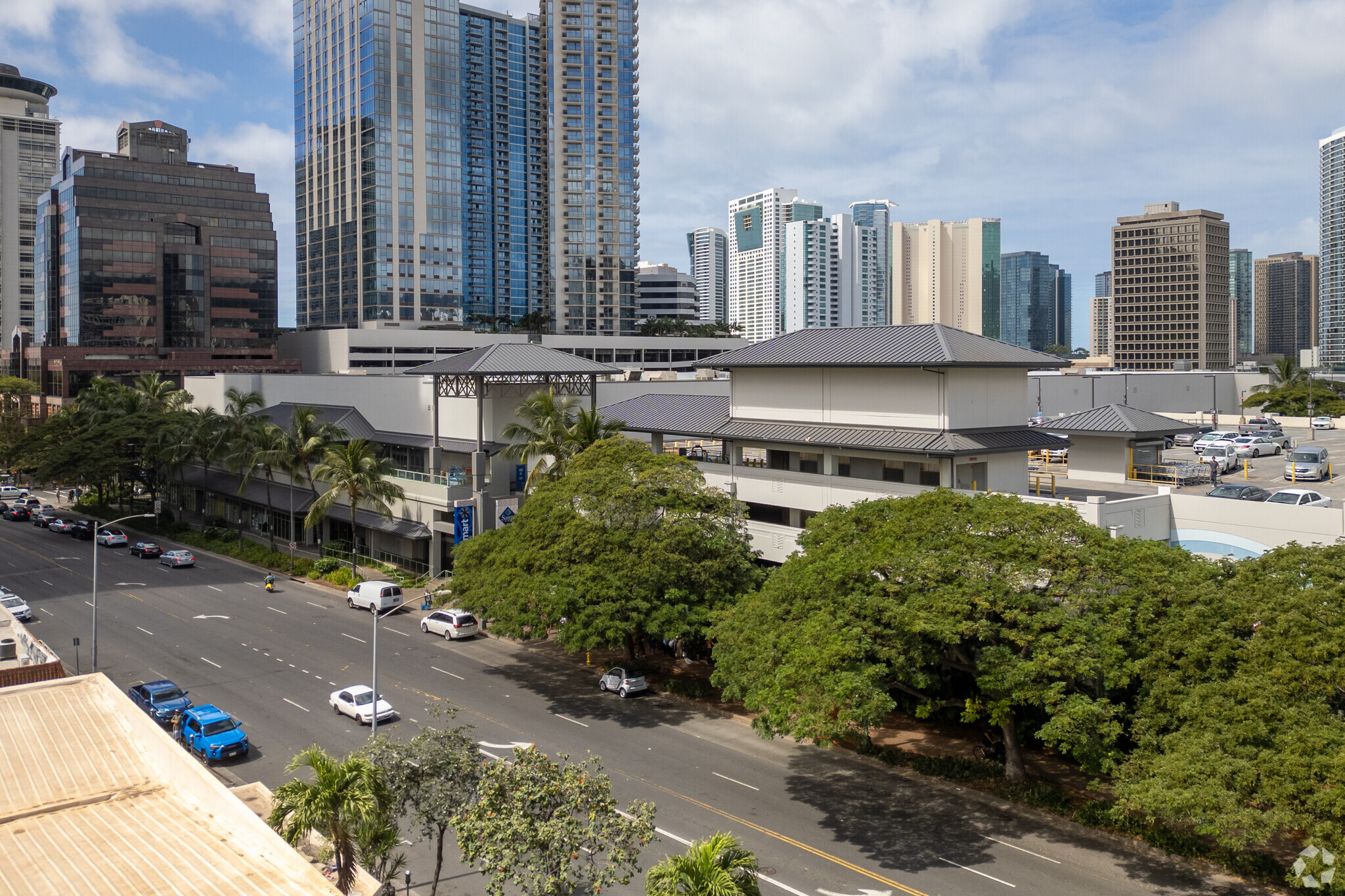 700 Keeaumoku St, Honolulu, HI à louer Photo du bâtiment- Image 1 de 8