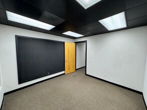 105 Newsom St, Durham, NC for lease Interior Photo- Image 1 of 2