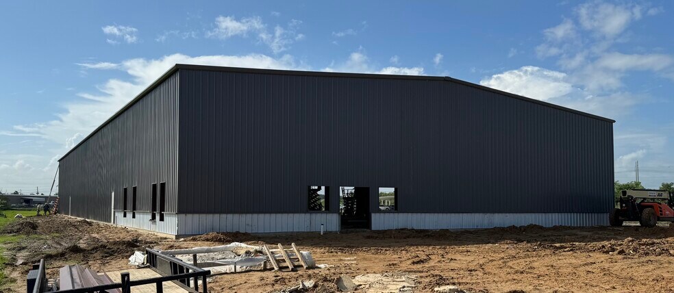 7385 Fannett Rd, Beaumont, TX for lease - Building Photo - Image 3 of 4
