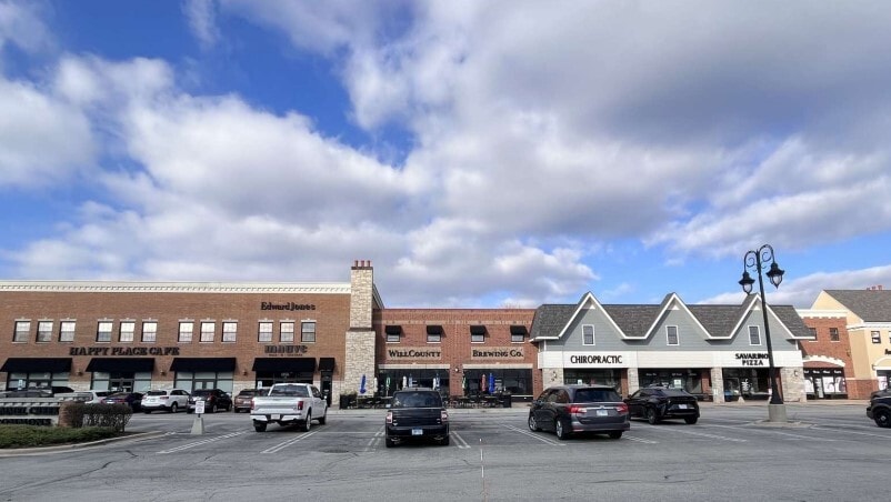 1136-1144 W Jefferson St, Shorewood, IL for lease - Building Photo - Image 1 of 4