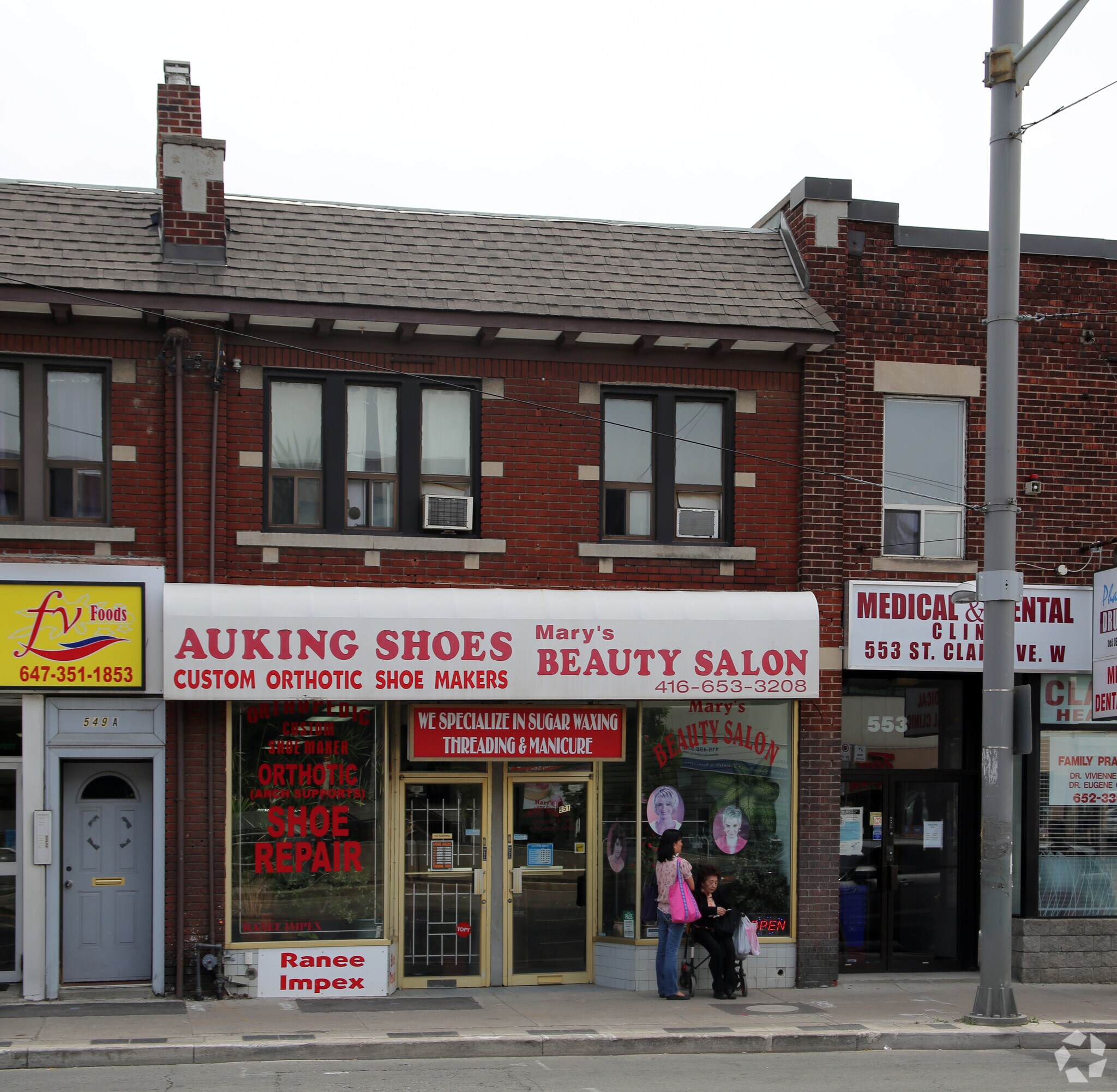 551 St Clair Ave W, Toronto, ON for sale Primary Photo- Image 1 of 1