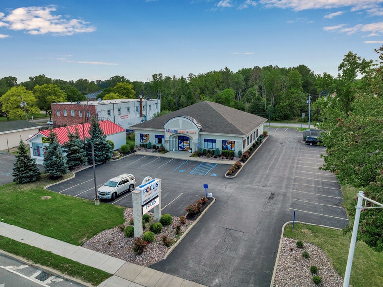 2099 Niagara Falls Blvd, Amherst, NY for sale - Building Photo - Image 2 of 12
