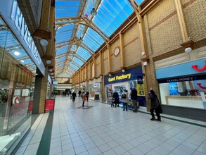 39 Green Lanes Shopping Centre, Barnstaple à louer Photo int rieure- Image 1 de 3