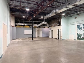 10770 N 46th, Tampa, FL à louer Photo intérieure- Image 2 de 14