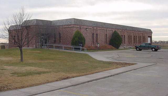 1300 E 13th St, Hays, KS for lease - Building Photo - Image 1 of 1