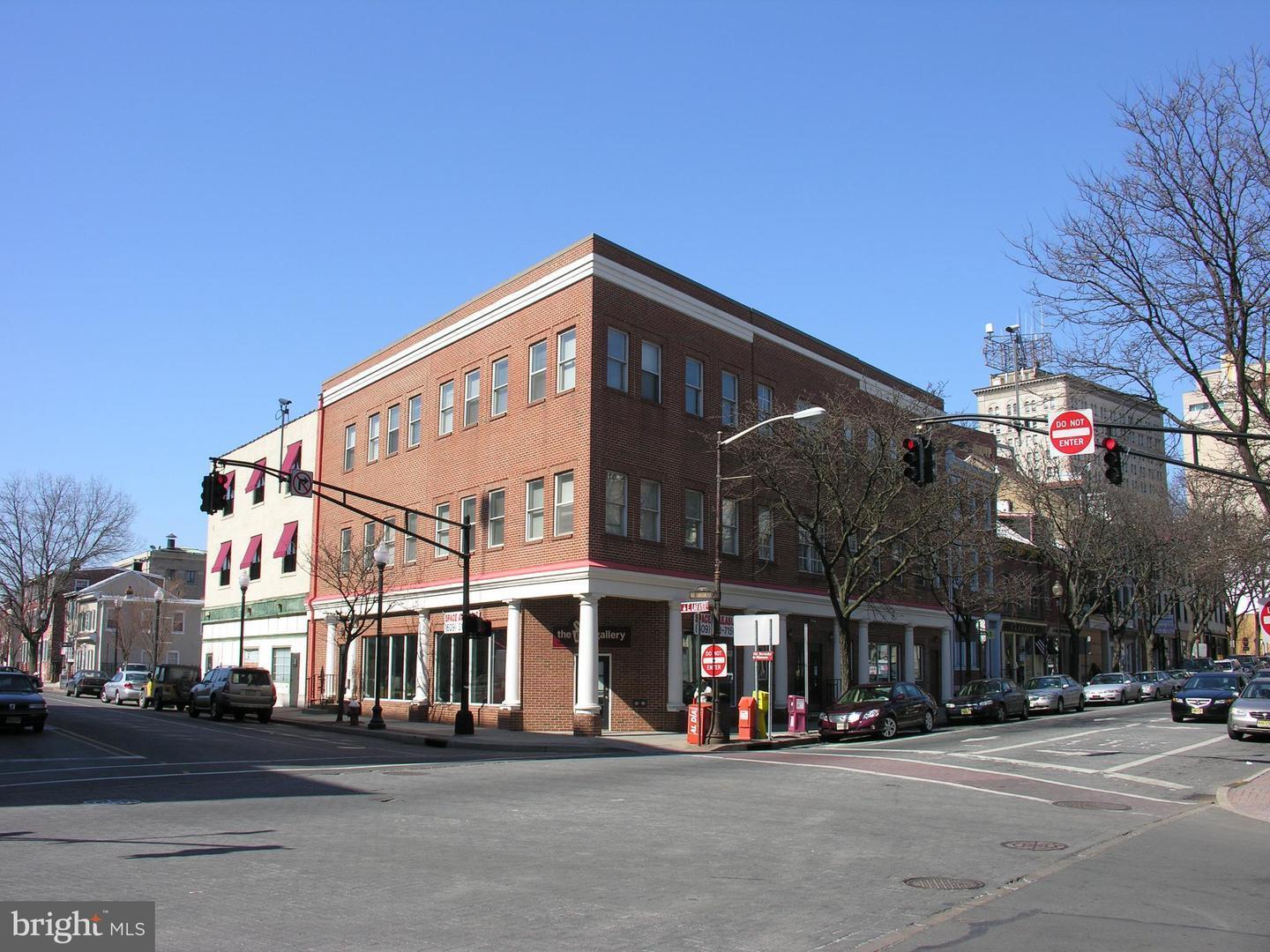 121-127 Warren, Trenton, NJ for sale Primary Photo- Image 1 of 4