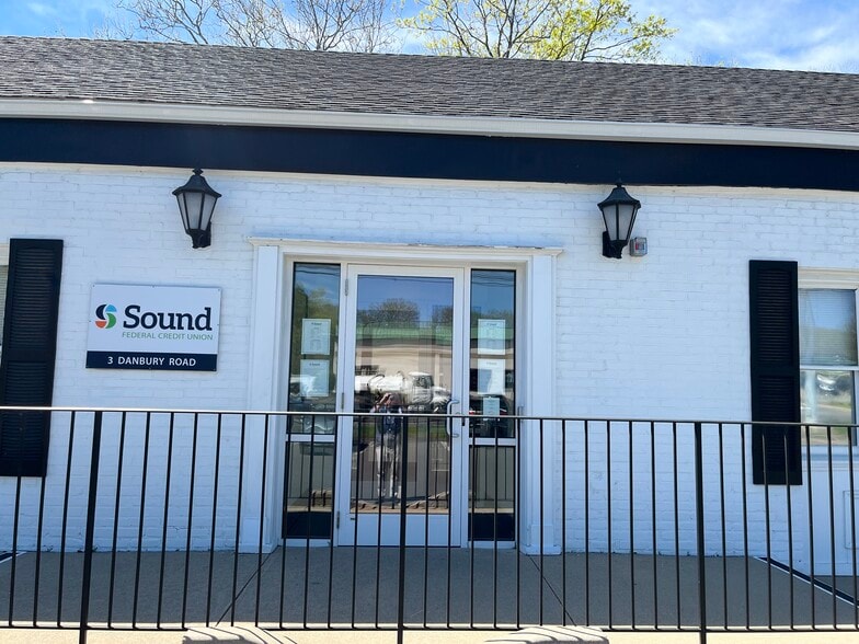 3 Danbury Rd, Wilton, CT for lease - Building Photo - Image 2 of 5