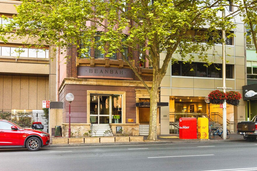 235 Macquarie St, Sydney for sale - Building Photo - Image 2 of 4