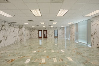 1707 Market Place Blvd, Irving, TX à vendre Photo intérieure- Image 1 de 1