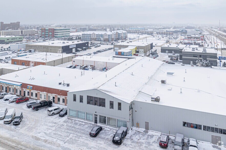 16903 110 Av NW, Edmonton, AB à vendre - Aérien - Image 3 de 3