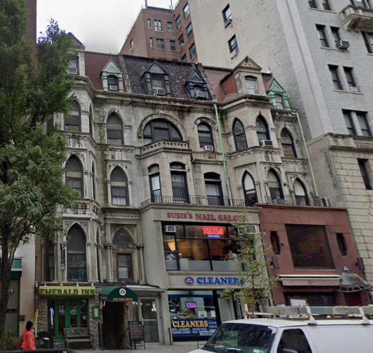 250 W 72nd St, New York, NY for lease Primary Photo- Image 1 of 2