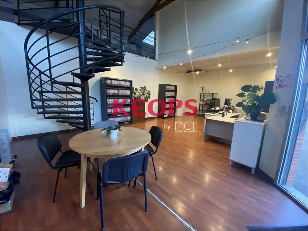 Office in Aucamville for lease Building Photo- Image 1 of 6