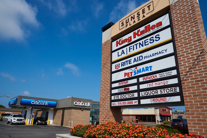 1130-1238 Deer Park Ave, Babylon, NY à louer - Photo du bâtiment - Image 2 de 7