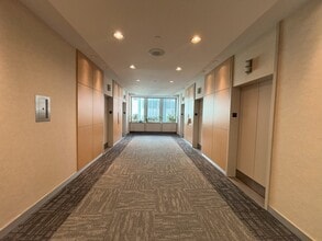 707 7th Ave SW, Calgary, AB à louer Photo intérieure- Image 2 de 4